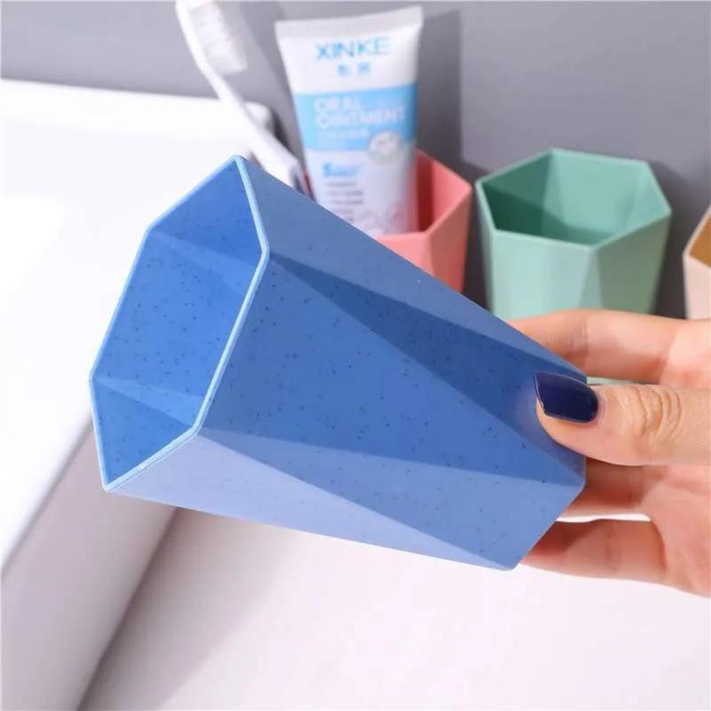 Gelas Jerami Gandum Bentuk Segi Enam / Hexagon Wheat Straw Glass - Tempat Sikat Gigi dan Kumur Mulut / Cangkir Plastik Tempat Odol Kuas Kosmetik Serbaguna