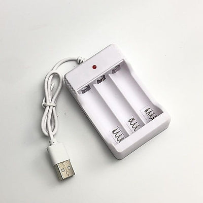 Desktop Charger Baterai AA / AAA Colokan USB 3 SLOT
