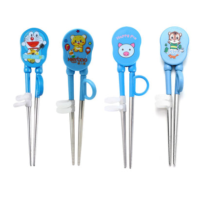 Sumpit Anak Karakter Lucu / Alat Bantu Latihan Belajar Makan Bayi Balita Batita Motif Gambar Kartun / Training Chopstic Melatih Kemampuan Motorik Sikecil Bahan Stainless Berkualitas Food Grade / Hadiah Kado Ulang Tahun Souvenir Pernikahan Multifungsi