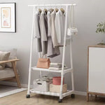 Stand Hanger Segitiga