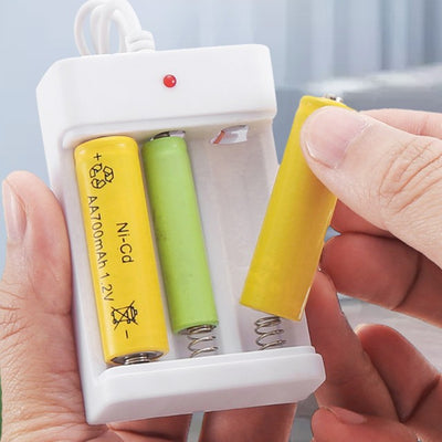 Desktop Charger Baterai AA / AAA Colokan USB 3 SLOT