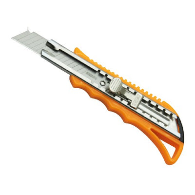 Cutter Besar 18mm dan isi 3pcs
