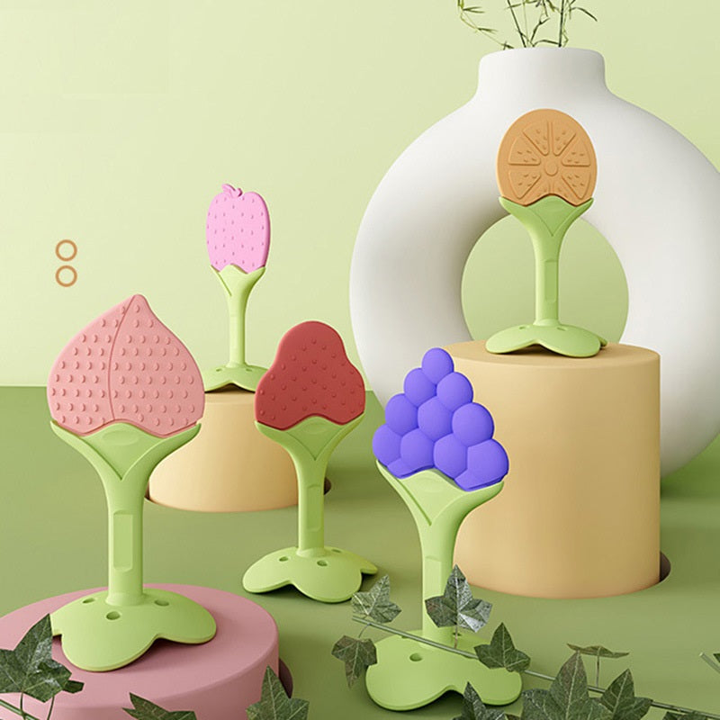 Teether Bayi Gigitan Bentuk Buah Bahan Silikon BPA FREE / Baby 3 Bulan Keatas 3m+ Fruit Mainan Pengunyah Penguatan Pertumbuhan Gigi Pijat Gusi Silicone Anak Balita Batita Melatih Genggam Persiapan Mpasi