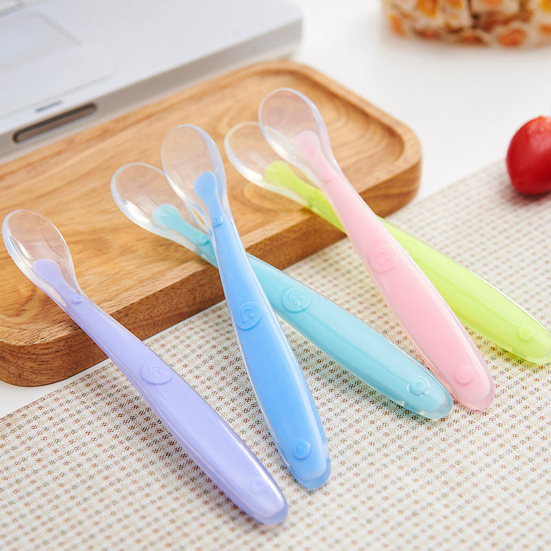 Sendok Makan Bayi Mpasi 6m+ Silikon Transparan / Baby Spoon Silicone BPA FREE Food Grade / Peralatan Makan Anak Balita Batita Bahan Lentur Lembut Tahan Panas Tidak Melukai Gusi / Sendok Latihan Training Makan Mudah Dibersihkan 6 bulan keatas
