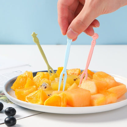 Garpu Buah Mini Karakter Animal Isi 50pcs / Two Tooth Fork Tusukan Kue Pudding Dessert Cake Fruit Small / Alat Tusuk Makanan Serbaguna Garpu Kecil Bahan Plastik Warna-Warni Sekali Pakai Multifungsi